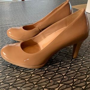 Naturalizer patent pumps size 8 EUC